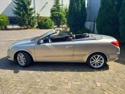 Gris Utilisé 2006 Opel Astra Cabriolet Cabriolet | 4 600 €