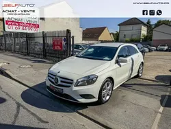 Blanc Utilisé 2015 Mercedes A180 Berline | 13 400 € (Prix juste)