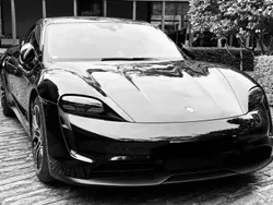 Noir Utilisé 2020 Porsche Taycan 4S Performance Package Berline | 66 800 € (Prix juste)