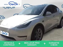 Blanc Utilisé 2024 Tesla Model Y Standard Range SUV | 37 000 €