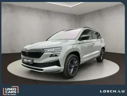 Gris Utilisé 2024 Skoda Karoq SportLine SUV | 38 451 € (Prix assez cher)