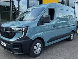 Bleu Nouvelle 2025 Renault Master Van | 55 000 €