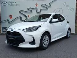 Utilisé 2023 Toyota Yaris Hybrid Berline | 18 990 € (Prix juste)