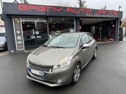Gris Occasion 2013 Peugeot 208 Allure Citadine | 5 990 € (Prix juste)