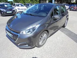 Utilisé 2019 Peugeot 208 Signature Sky Citadine | 9 900 € (Prix assez cher)