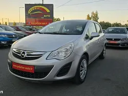 Gris Utilisé 2011 Opel Corsa Essentia Citadine | 5 890 € (Prix juste)