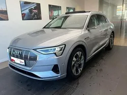 Argent fleuret métallisé Utilisé 2020 Audi e-tron Advanced SUV | 31 990 € (Prix juste)