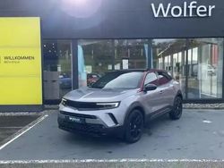 Gris kontrast/toit noir métal Utilisé 2023 Opel Mokka SUV | 17 490 € (Bon prix)