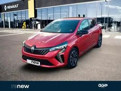 Rouge flamme Utilisé 2025 Renault Clio V Techno Berline | 22 999 € (Prix assez cher)