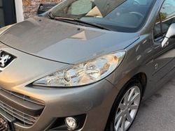 Gris Occasion 2011 Peugeot 207 CC Cabriolet | 6 490 € (Bon prix)