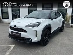 Blanc nacré/toit noir Utilisé 2023 Toyota Yaris Hybrid Sport SUV | 26 990 € (Prix cher)