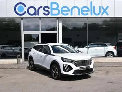 Blanc Utilisé 2024 Peugeot 2008 Allure SUV | 20 380 € (Prix juste)