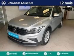 Reflet d'argent métallisée Utilisé 2023 VW Tiguan Business SUV | 29 490 € (Bon prix)