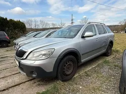 Gris Utilisé 2011 Skoda Octavia Scout Scout 4x4 Break | 1 000 €