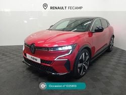 Rouge Utilisé 2023 Renault Mégane Techno Berline | 24 990 € (Prix juste)