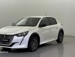 Blanc Utilisé 2023 Peugeot e-208 Style Citadine | 18 999 € (Prix juste)