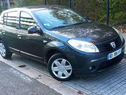 Utilisé 2010 Dacia Sandero Ambiance Berline | 2 990 € (Prix assez cher)