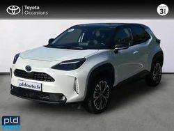Bi ton blanc lunaire Utilisé 2022 Toyota Yaris Hybrid SUV | 21 990 € (Prix juste)