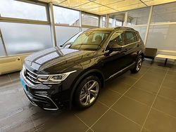 Noir Utilisé 2023 VW Tiguan R-line SUV | 45 500 € (Prix cher)