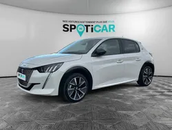 Blanc Utilisé 2021 Peugeot e-208 Citadine | 18 490 € (Prix assez cher)
