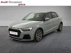 Gris flèche nacré Utilisé 2023 Audi A1 Sportback Business Citadine | 24 890 € (Prix juste)