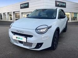 Orange Occasion 2024 Fiat 600 La Prima SUV | 23 990 € (Prix juste)