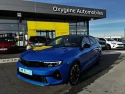 Jaune Utilisé 2023 Opel Astra | 25 990 € (Prix juste)