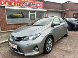 Utilisé 2014 Toyota Auris Hybrid Berline | 13 490 € (Prix juste)