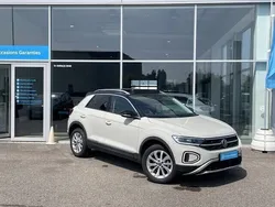 Utilisé 2024 VW T-Roc Style SUV | 31 990 € (Prix juste)