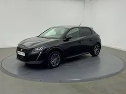 Noir Utilisé 2021 Peugeot e-208 Allure Citadine | 14 490 € (Bon prix)