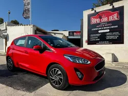 Rouge Utilisé 2017 Ford Fiesta Trend Citadine | 7 990 € (Prix juste)