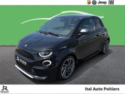 Noir Nouvelle 2025 Abarth 500e Turismo Citadine | 30 990 € (Prix juste)