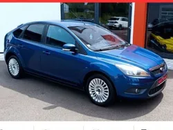 Bleu Utilisé 2010 Ford Focus Citadine | 3 490 €