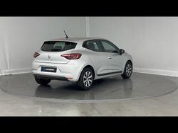 Gris Utilisé 2023 Renault Clio V Equilibre Citadine | 16 900 € (Prix juste)