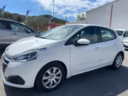 Utilisé 2018 Peugeot 208 Business-Line Citadine | 9 990 € (Prix juste)