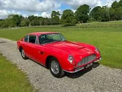 Rouge Utilisé 1965 Aston Martin DB6 Coupé | 455 693 €