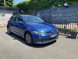 Bleu Utilisé 2024 VW Polo Life Berline | 19 880 € (Prix juste)