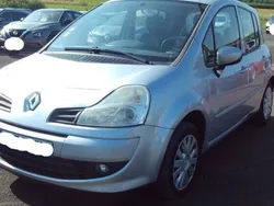 Utilisé 2012 Renault Modus Monospace | 5 850 € (Prix cher)