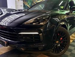 Utilisé 2022 Porsche Cayenne Chrono SUV | 70 990 € (Prix juste)