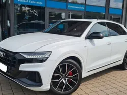 Utilisé 2019 Audi Q8 S-Line SUV | 61 900 € (Prix juste)