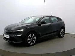 Noir Utilisé 2023 Renault Mégane Evolution Berline | 26 190 € (Prix juste)