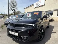 Rouge Utilisé 2024 Opel Mokka Ultimate SUV | 23 579 € (Prix assez cher)