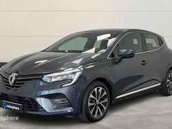 Gris Utilisé 2022 Renault Clio V Intens Berline | 15 499 € (Prix juste)