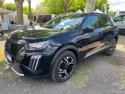 Noir Nouvelle 2025 Peugeot 2008 Allure SUV | 27 480 € (Prix juste)