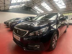 Bleu Utilisé 2019 Peugeot 308 Style Berline | 12 990 € (Prix juste)