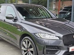 Gris Utilisé 2017 Jaguar F-Pace R-Sport SUV | 38 900 € (Prix cher)