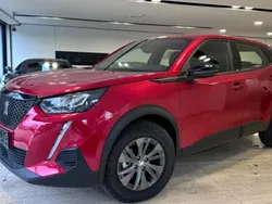 Rouge Nouvelle 2024 Peugeot 2008 Active SUV | 17 990 € (Bon prix)