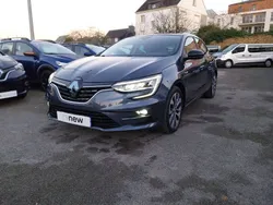Gris Utilisé 2024 Renault Mégane IV Techno Berline | 25 490 € (Prix assez cher)