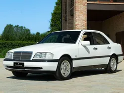 Blanc Utilisé 1996 Mercedes C200 Berline | 15 500 €