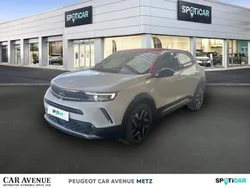 Blanc jade/toit noir perla nera métal Utilisé 2021 Opel Mokka Elegance SUV | 14 990 € (Prix juste)